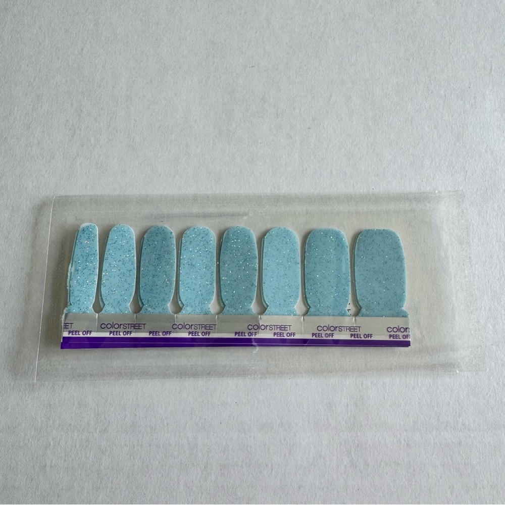 *Exclusive* Color Street: Fluid Motion | Baby Blue Glitter Spring Summer Pastel - Picture 5 of 11